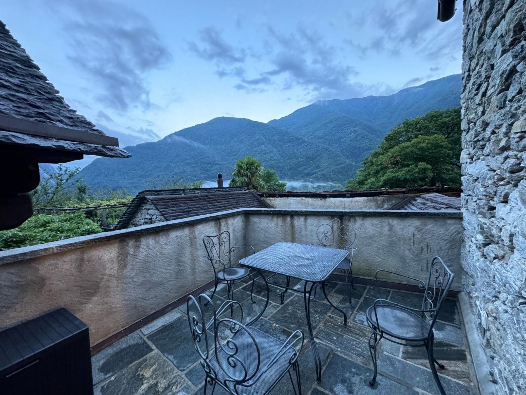 Rustici Maggia Hotel Aurigeno Exterior photo